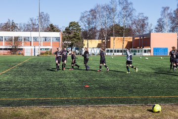 Bild 1 - B-Juniorinnen SV Henstedt-Ulzburg - MTSV Olympia Neumnster : Ergebnis: 0:4